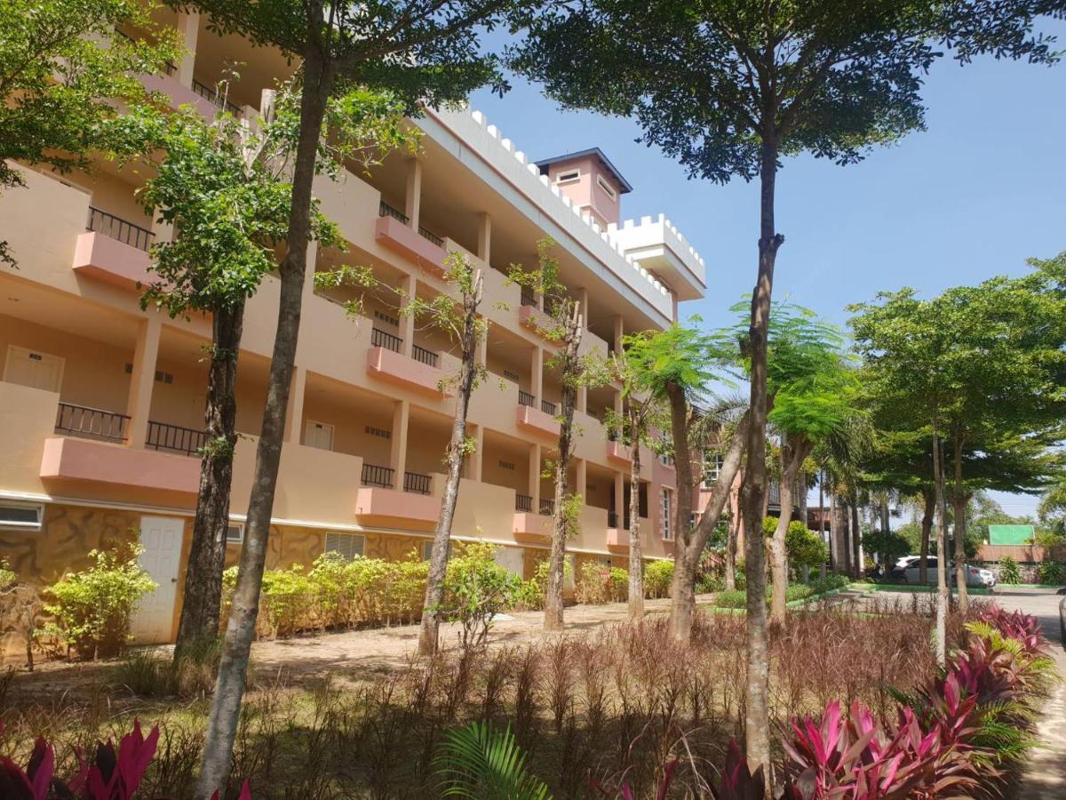 Mont Blanc In Khao Yai Hotel Mu Si Eksteriør billede